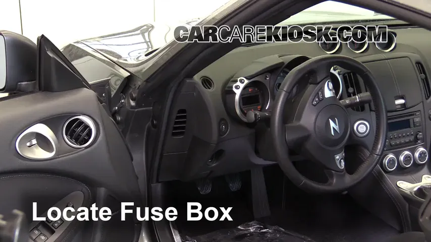 2016 Nissan 370Z 3.7L V6 Coupe Fusible (interior) Cambio
